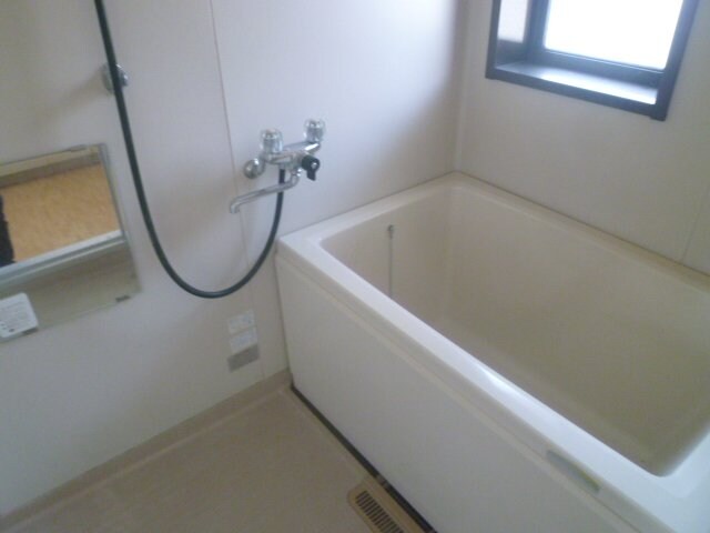 物件内観写真7　(現況が相違する場合は現況を優先致します。)