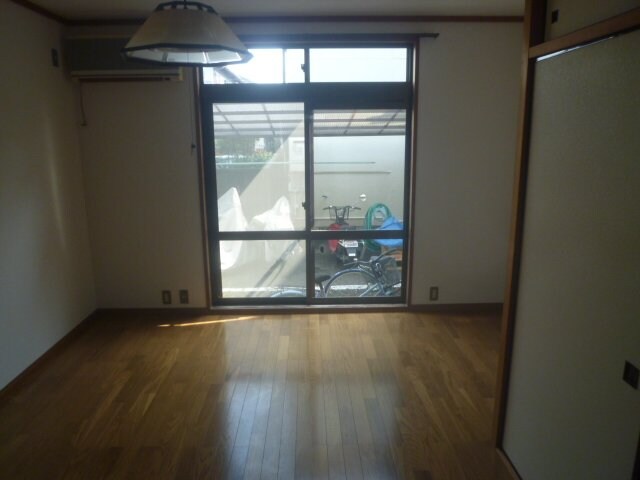 物件内観写真14　(現況が相違する場合は現況を優先致します。)