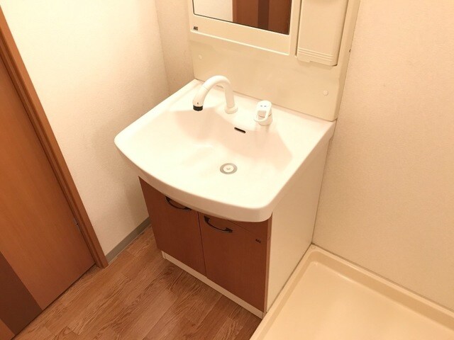 物件内観写真7　(洗髪洗面化粧台)