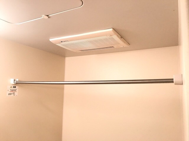 物件内観写真9　(浴室乾燥機)