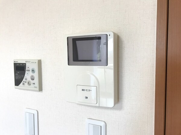 セキュリティ(カメラ付インターホン)