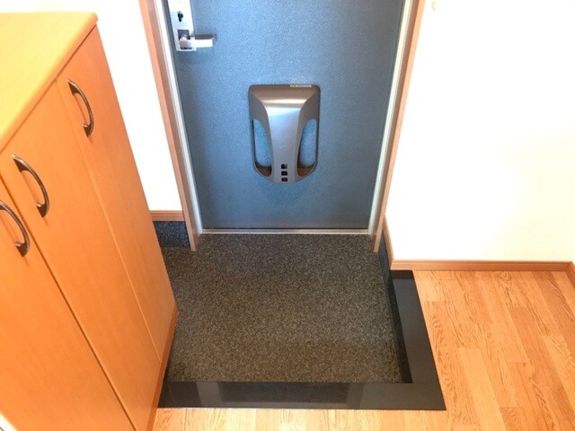 物件内観写真22　(玄関)