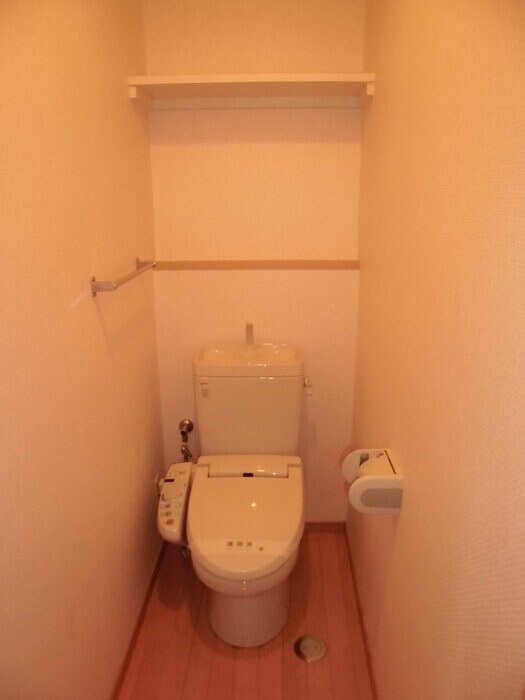 物件内観写真6　(トイレ)