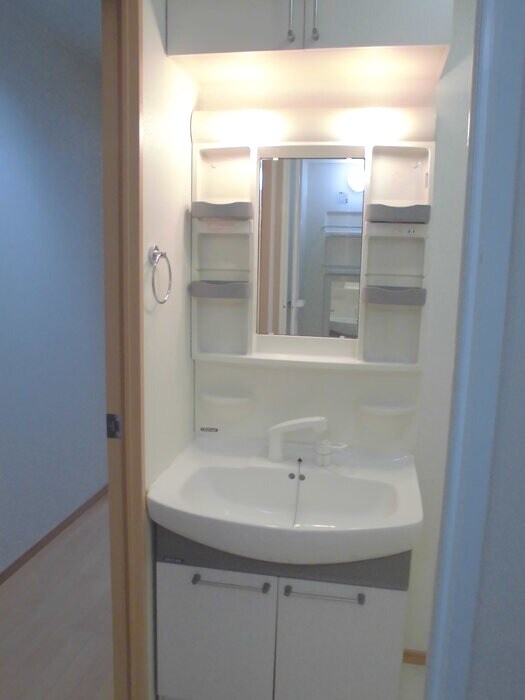 物件内観写真7　(洗髪洗面化粧台)