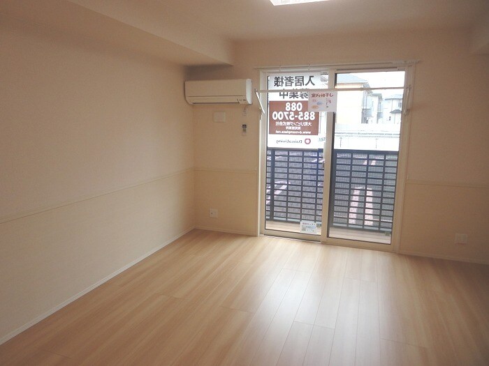 物件内観写真3　(LDK12.59帖)