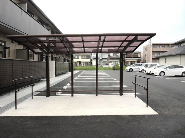 物件内観写真14　(駐輪場)