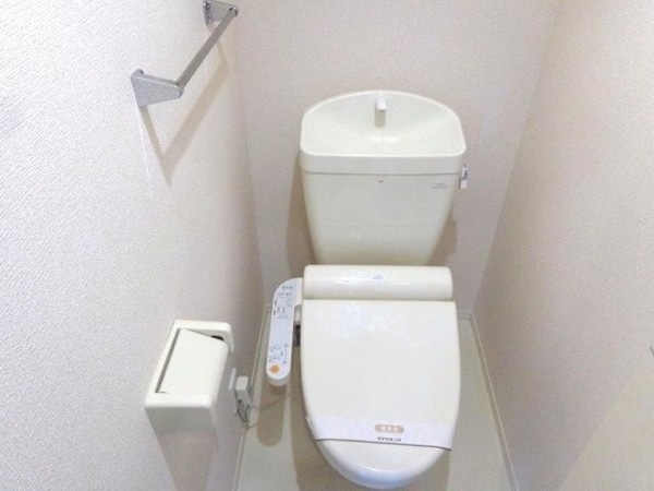 トイレ(温水洗浄暖房便座)