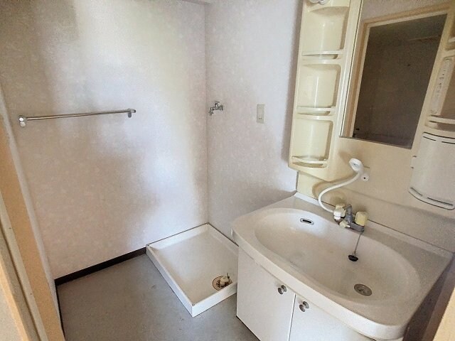 物件内観写真5　(2025年10月撮影※現況を優先します。)