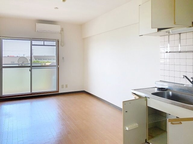 物件内観写真2　(2025年5月撮影)