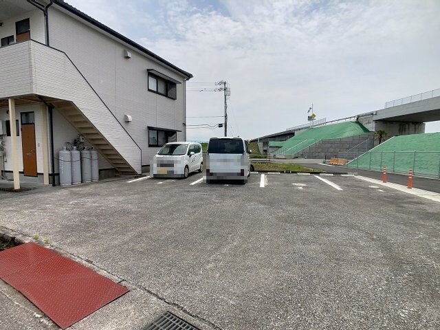 物件外観写真2　(2025年5月撮影※現況を優先致します。)