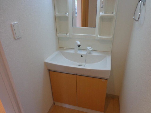 物件内観写真7　(洗髪洗面化粧台)