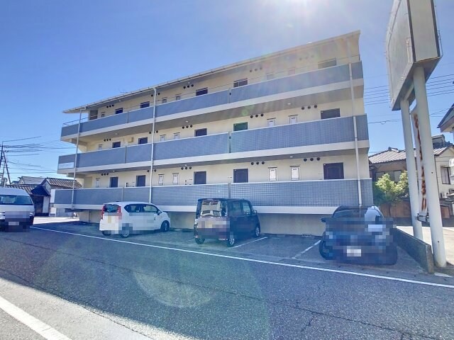 FLAT AMILYの物件外観写真