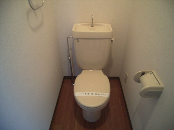 トイレ(現況を優先します。（撮影時期：2009年5月）)