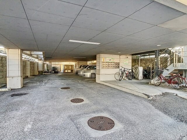 物件外観写真2　(現況と異なる場合は現況を優先します)