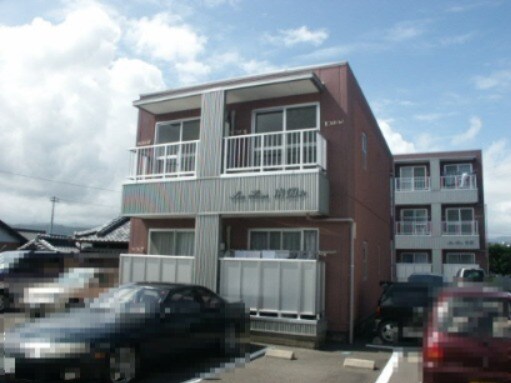 物件外観写真1　(現況と異なる場合は現況を優先します。)