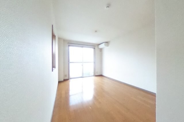 物件内観写真3　(2022年12月撮影※現況を優先致します。)