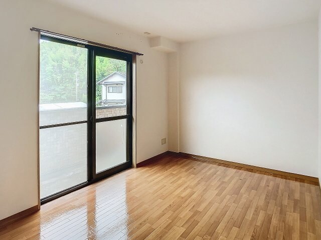 物件内観写真2　(現況を優先します。（撮影時期：2024年6月）)