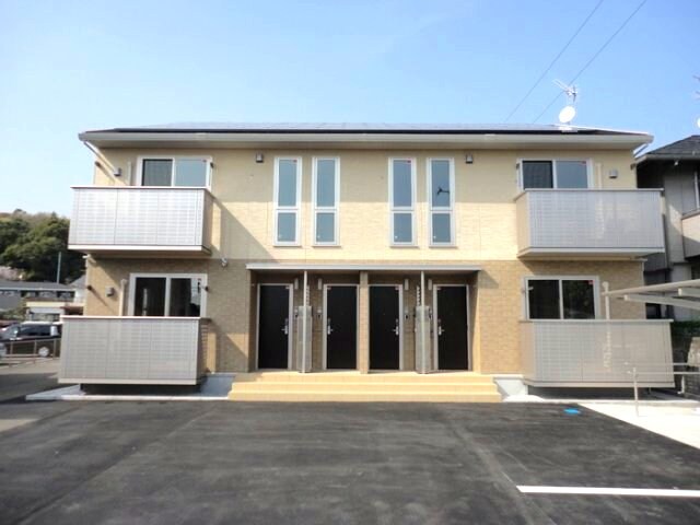 物件外観写真1　(建物外観)