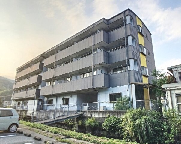 物件外観写真1　(現況を優先します。（撮影時期：2022年7月）)