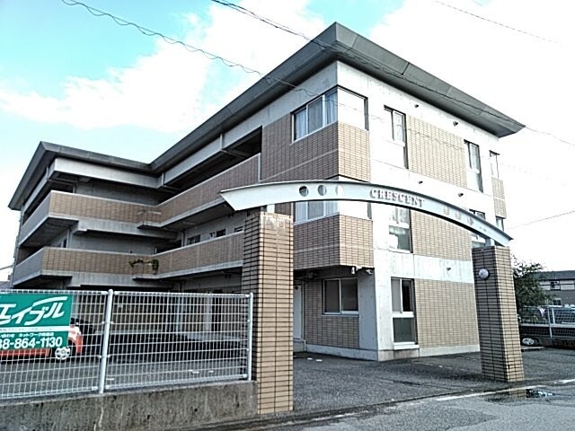 物件外観写真1　(現況と異なる場合は現況を優先します。)