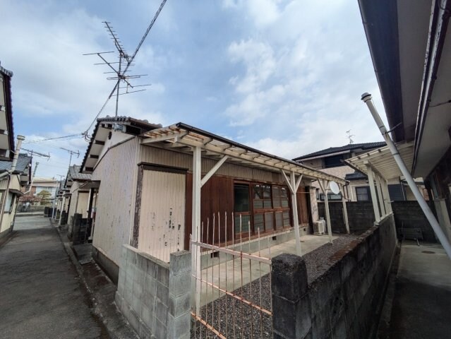 物件外観写真1　(現況と異なる場合は現況を優先します。（2025年2月撮影）)