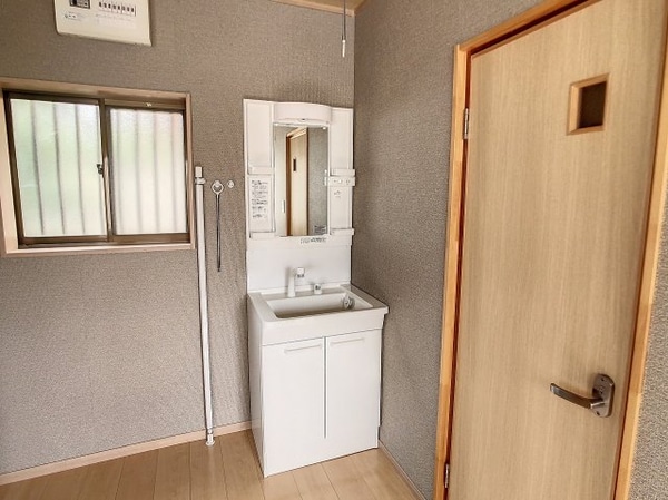 独立洗面台(現況と異なる場合は現況を優先します。)