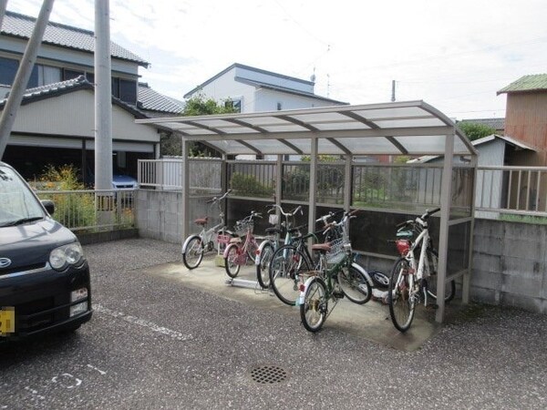 建物設備(現況を優先します。（撮影時期2016年10月）)