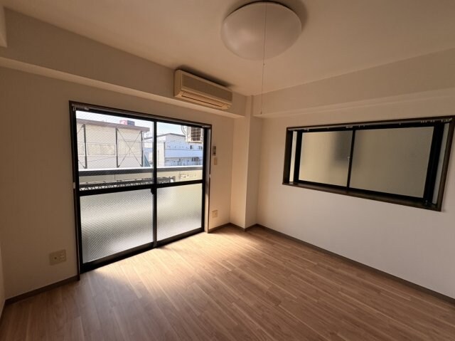 物件内観写真3　(2025年10月撮影※現況と異なる場合は現況を優先します。)