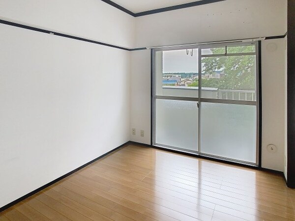 居室(2025年5月撮影※現況を優先致します。)
