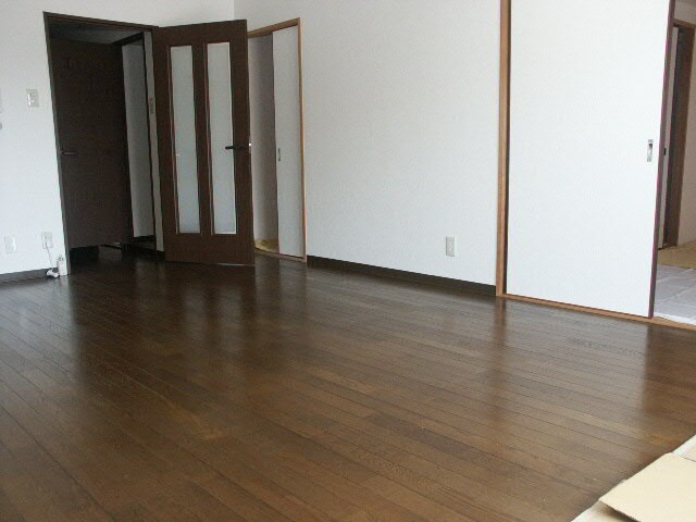 物件内観写真3　(現況と異なる場合は現況を優先します。)