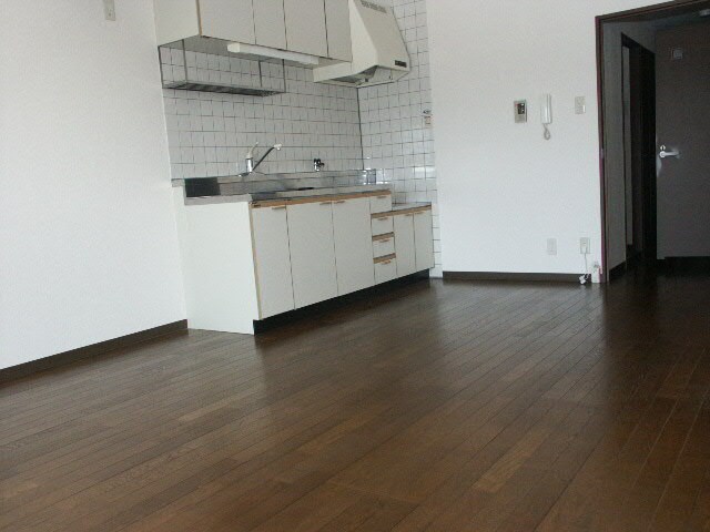 物件内観写真10　(現況と異なる場合は現況を優先します。)