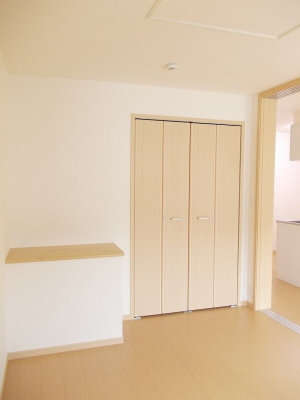 物件内観写真7　(居室・リビング)