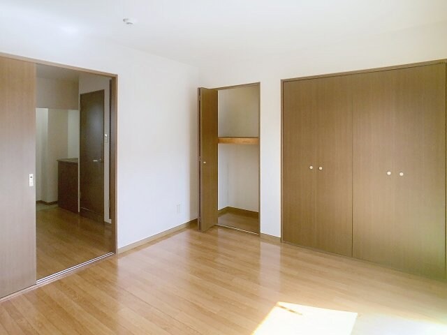 物件内観写真2　(2025年10月撮影※現況を優先します。)