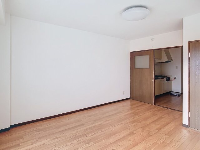 物件内観写真4　(2024年12月撮影※現況を優先致します。)