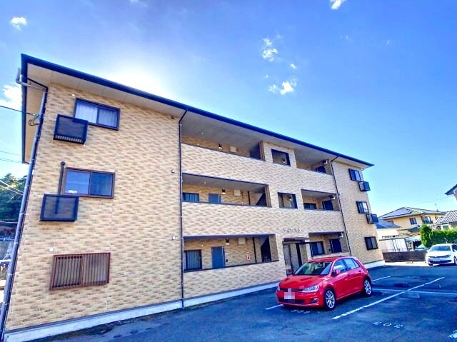 フォレスタの物件外観写真