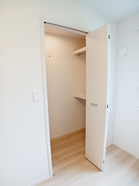 物件内観写真9　(収納)