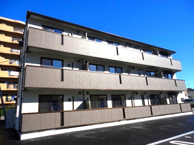 物件外観写真1　(建物外観)