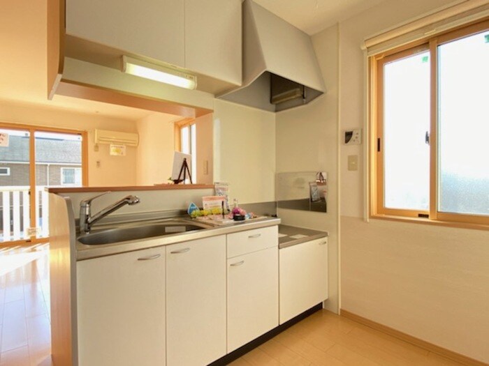 物件内観写真4　(対面キッチン)