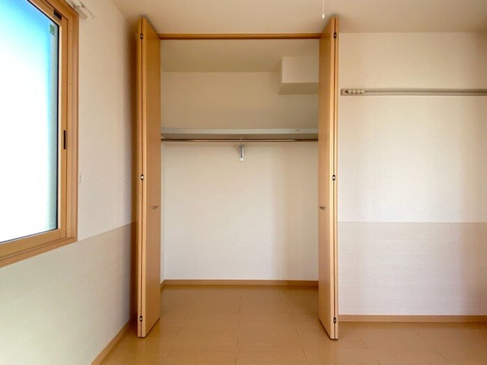 物件内観写真9　(クローゼット)