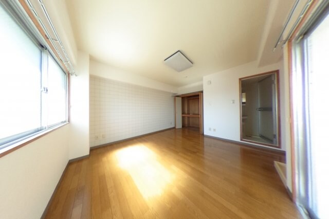 物件内観写真3　(2022年2月撮影※現況を優先します。)