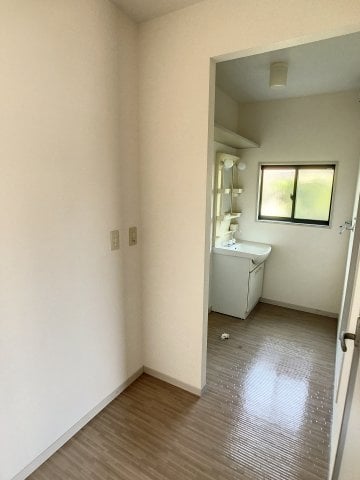 物件内観写真12　(2023年5月撮影※現況を優先します。)