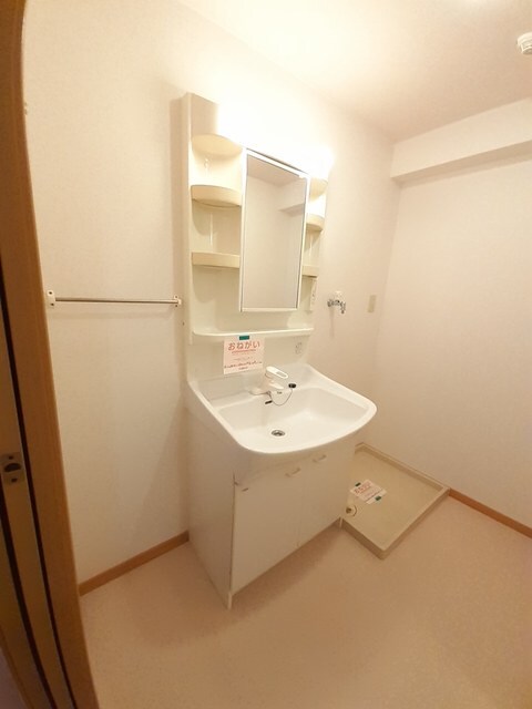 物件内観写真7　(洗面所)