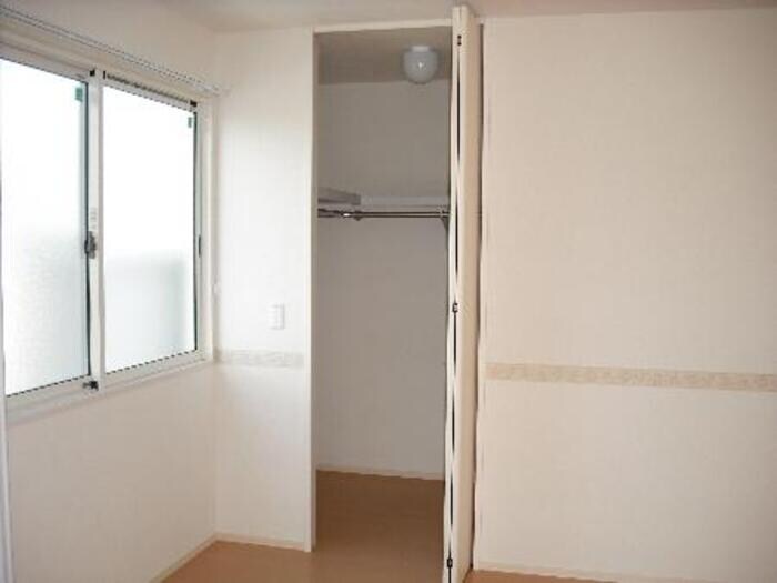 物件内観写真3　(セゾンコートⅡ 夏 101 中洋室･ｳｫｰｸｲﾝ)