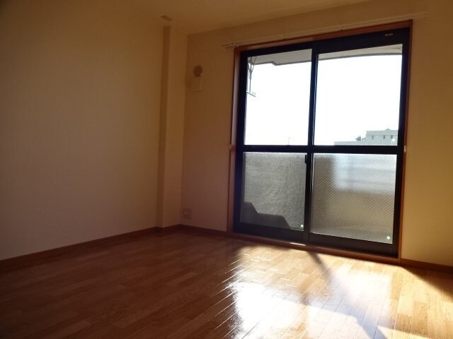 物件内観写真7　(洋室)