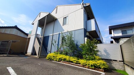 シャーメゾン懐里外観写真