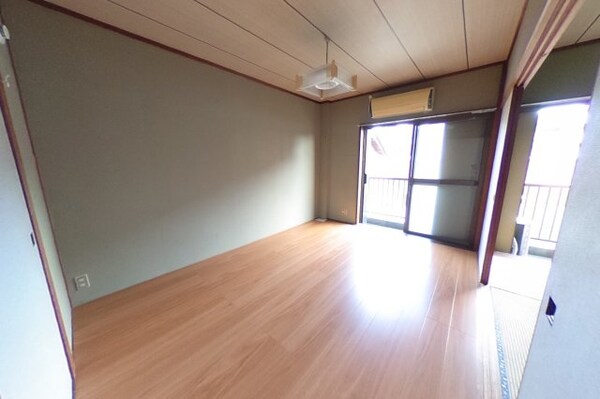 居室(2020年6月撮影※現況を優先致します。)
