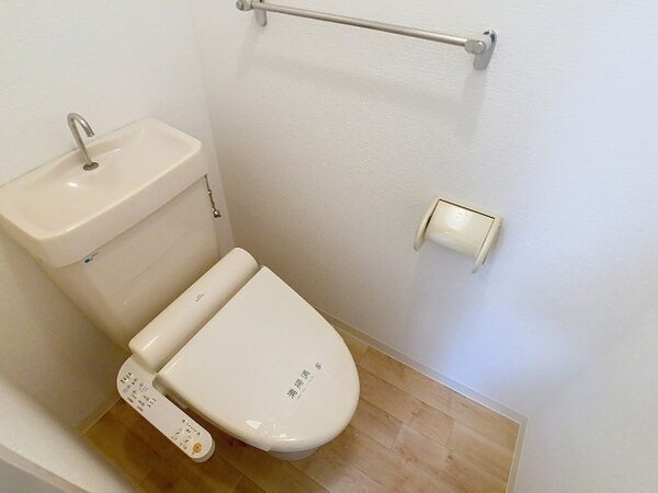 トイレ(現況と異なる場合は現況を優先します。（2025年12月撮影）)