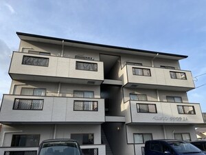 ベルメゾン竹内Ⅱ A棟外観写真