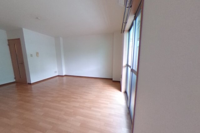 物件内観写真12　(同タイプ間取り別室の写真です（106）。現況を優先します。)