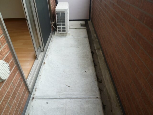 物件内観写真14　(反転タイプ別室の写真です（105）。現況を優先します。)